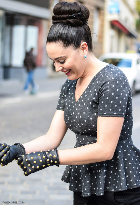 Pin up street style stajling za saki dan - punđa, sivi peplum top na točkice, crna pelerina i rukavice sa zakovicama, ulična moda Zagreb jesen 2015., Zlata Orlović by stylezagreb.com