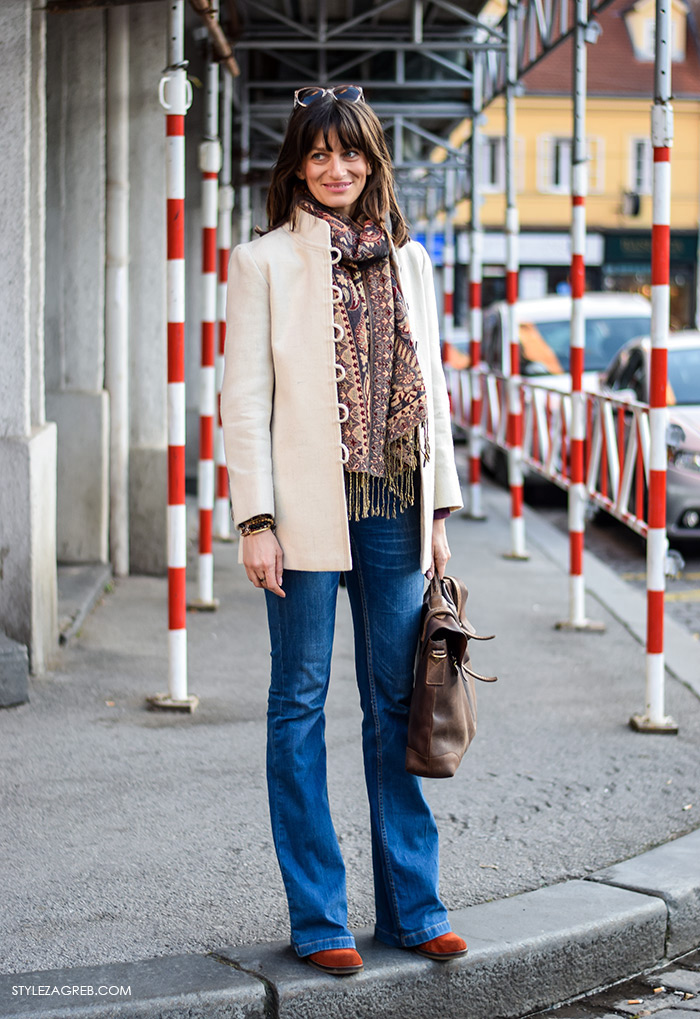 Stajling za svaki dan: bijeli kaputić i trapezice, odvjetnica Ilinca Cenov, Stylezagreb ulična moda, Zagreb, Croatia, street style 