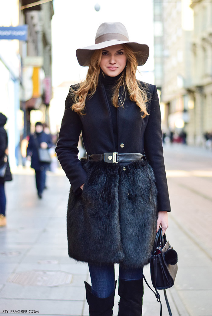 Zagreb street style moda Ilica siječanj 2016; kako kombinirati fedora šešir, elegantan crni kaput, uske traperice, crne čizme preko koljena, torbica s pompon privjeskom, Marija Maretić