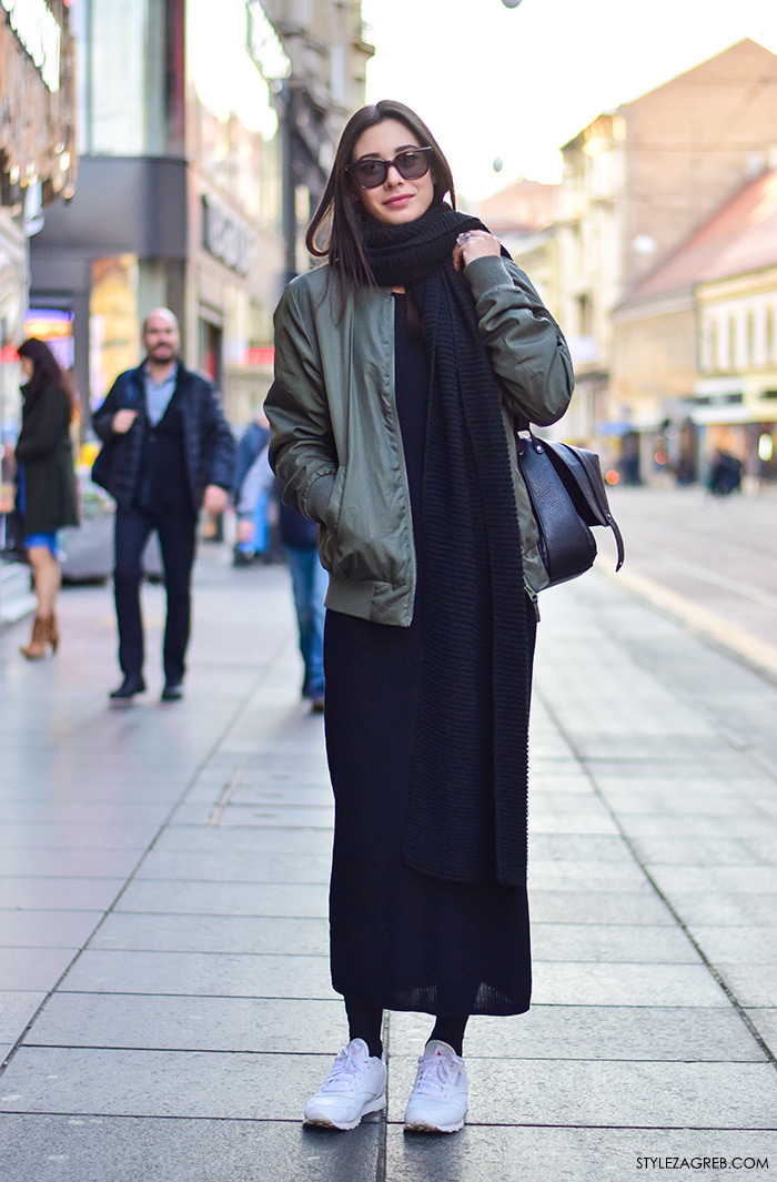 Zagreb street style outfit sa bomber jaknom i bijelim tenisicama, modna dizajnica Marija Kulušić