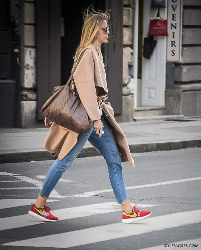 Zagreb street style, zagrebacka spica moda 2016, proljeće ulična moda cure, Nike crvene tenisice i poderane traperice, Style Zagreb