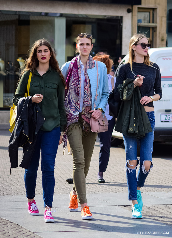 kako nositi tenisice u bojama, cro moda street style zagreb žena ulična moda fashion hr zagrebačka špica modne kombinacije trend portal zena hr