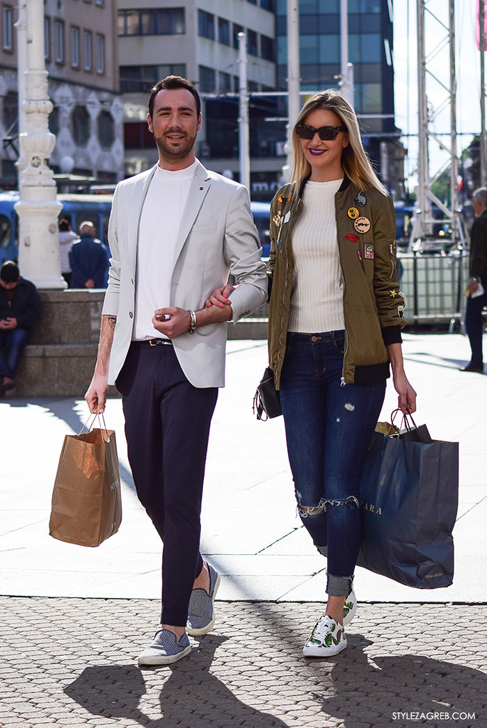 proljetna ulična moda Zagreb street style, daily look Ivana Cvrlje Zara bomber jakna i poderane traperice, elegantan muški outfit svjetli sako tamne hlače tenisice