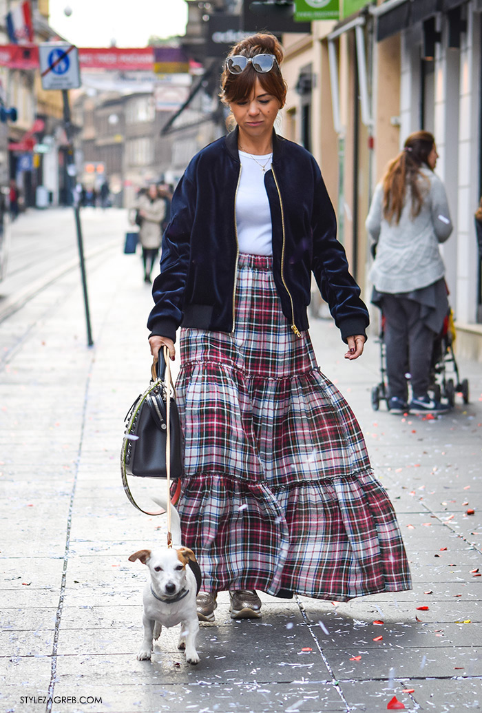 Moda jesen zima 2016 street style Zagreb, špica, duga karirana suknja i plava baršunasta jakna Sandro Paris, Ivana Vojtkuf Schmidt Instagram, Ilica Zara