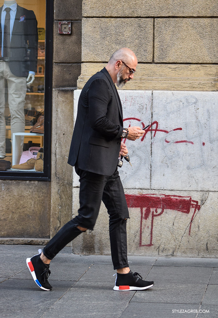  Street style Zagreb jesen 2016 muška moda, crni sako, crne poderane traperice i crne tenisice, muž od Larie by Marina Lacković Instagram