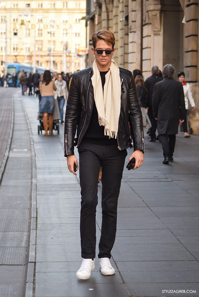 Street Style Zagreb muška moda jesen zima crna bajkerska jakna, bijeli šal, bijele tenisice