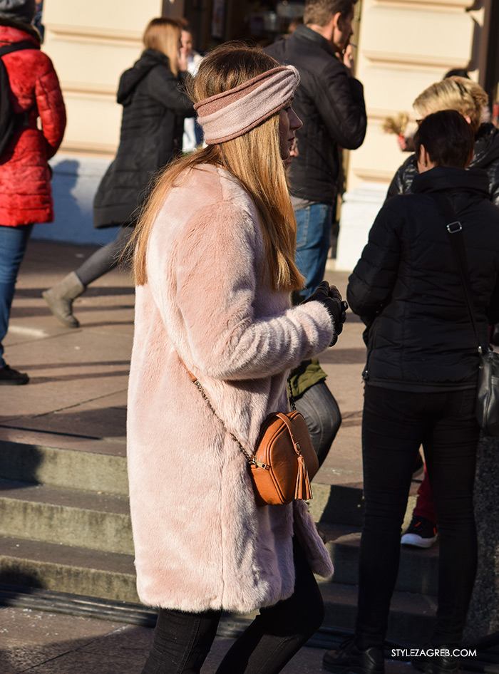 Bundice street style Zagreb ženska moda zima 2017, new faux fur coats and how fashion blogger wear them, stylish womens fashion, winter fashion 2017, Bundice: Kakvi modeli i krojevi se nose u Zagrebu, bundice od umjetnog krzna, roza crna zelena bundica vintage look kako kombinirati