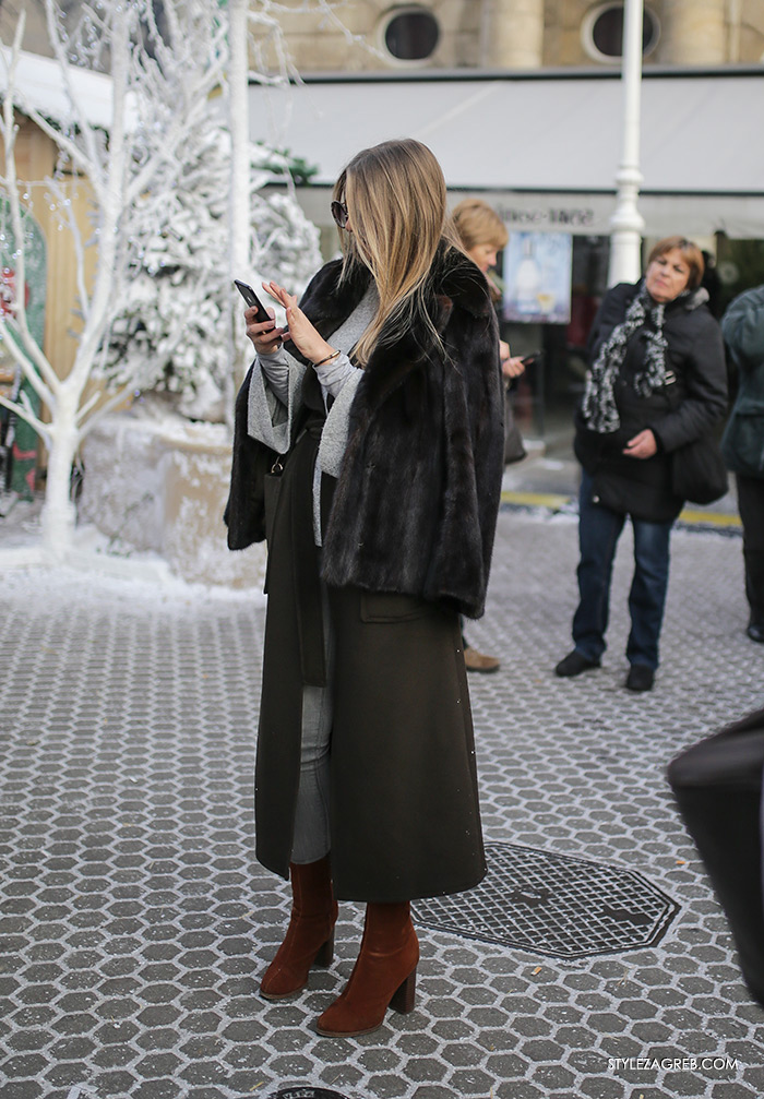 Slojevito: evo kako postići izvrstan zimski outfit! Street style moda Zagreb, gdje kupiti prsluk od štofa, kaput bez rukava, winter women's fashion how to style wear sleveless coat styling tips ideas, grey jumper Zara, grey jeans Zara, ankle boots, black coat with fur collar, Dior black bag 