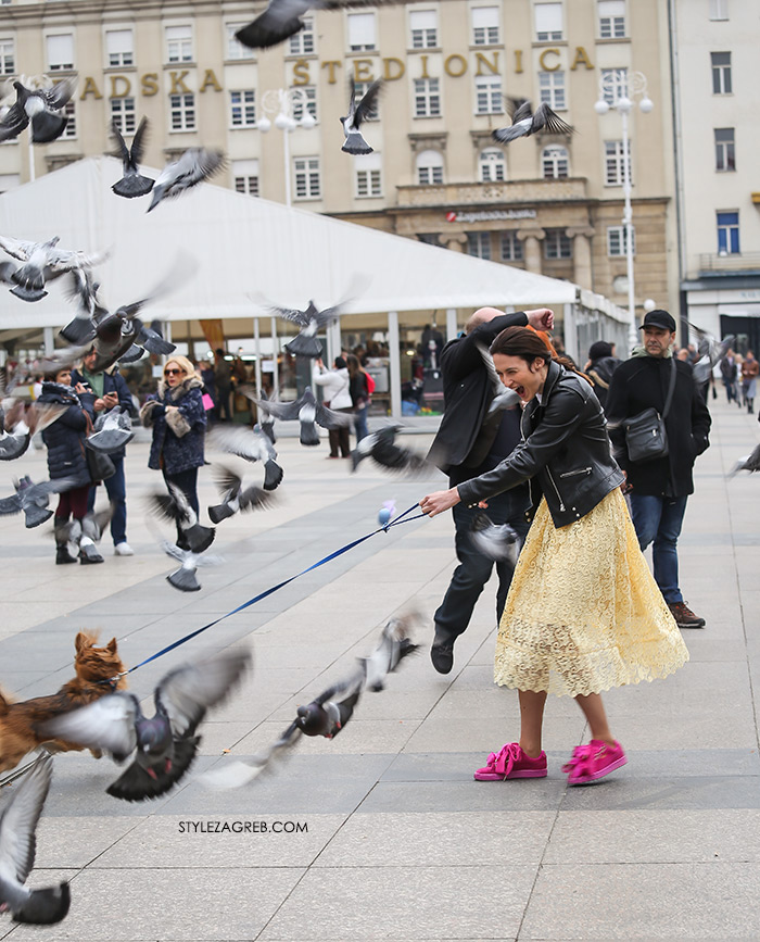 Žuta čipkasta suknja, nabrana u struku, midi duljine, Style Zagreb moda zagreb špica danas Mate Mikić Instagram