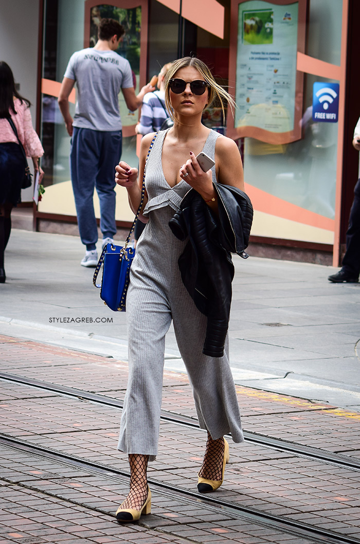 zagrebačka špica proljetna moda street style sivi kombinezon s volanima