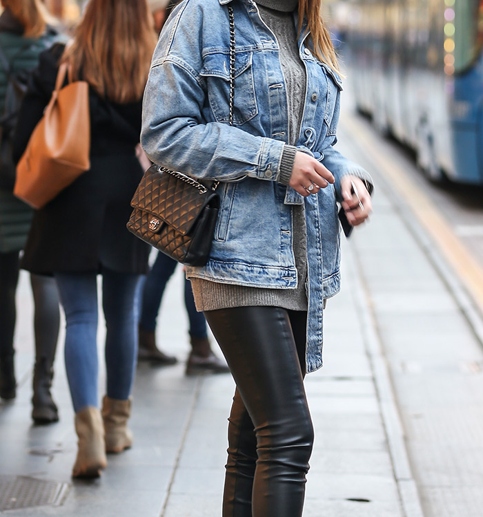 zagrebačka špica zara traper jakna chanel crna torba manekenka Mirna Marić street Style Zagreb ženska moda jesen zima 2019
