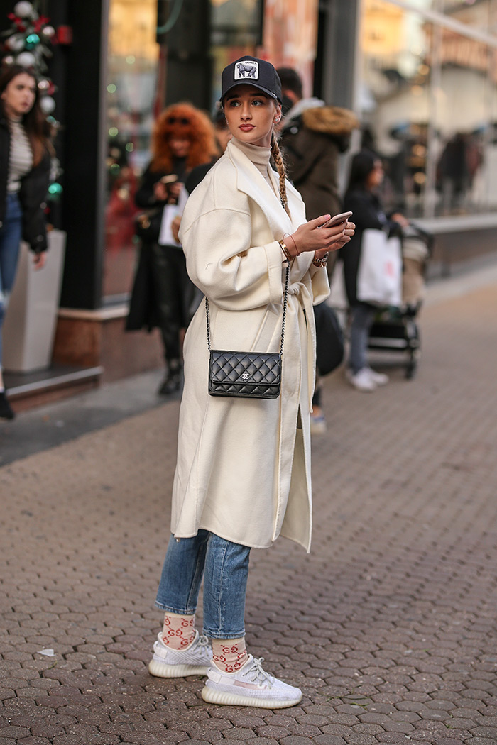 bijeli kaput zagreb street style moda zima 2019