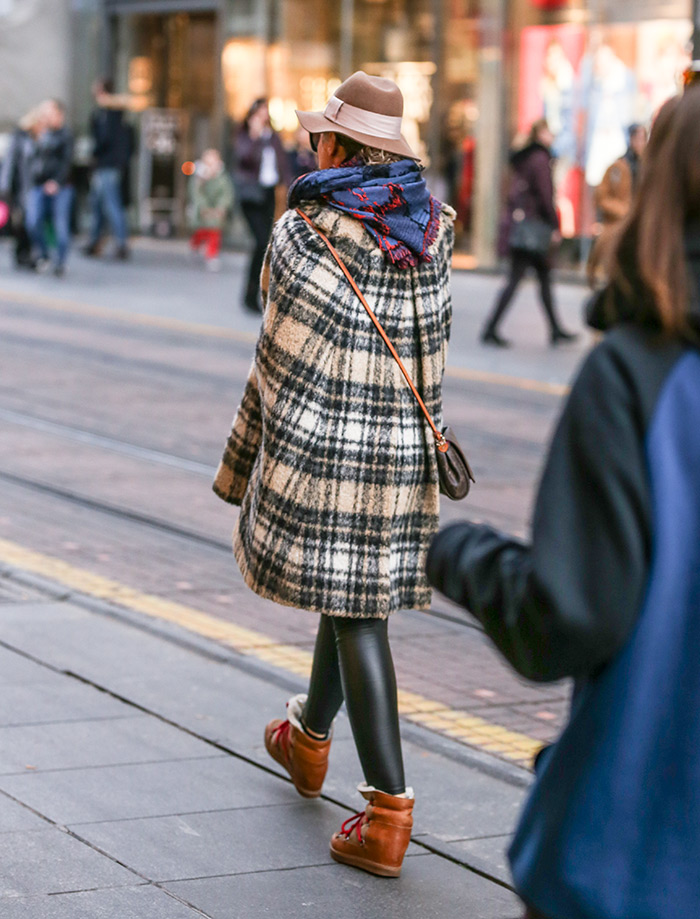 zagrebačka špica pelerina Paule & Joe najbolji kaputi Zara Mango Asos Gucci street style zagreb prosinac ženska moda zima 2019 vintage pelerina