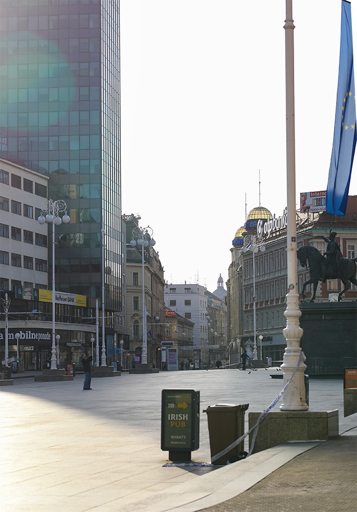 koronavirus potres Zagreb fotke fotografije nakon potresa trg bana jelačića špica