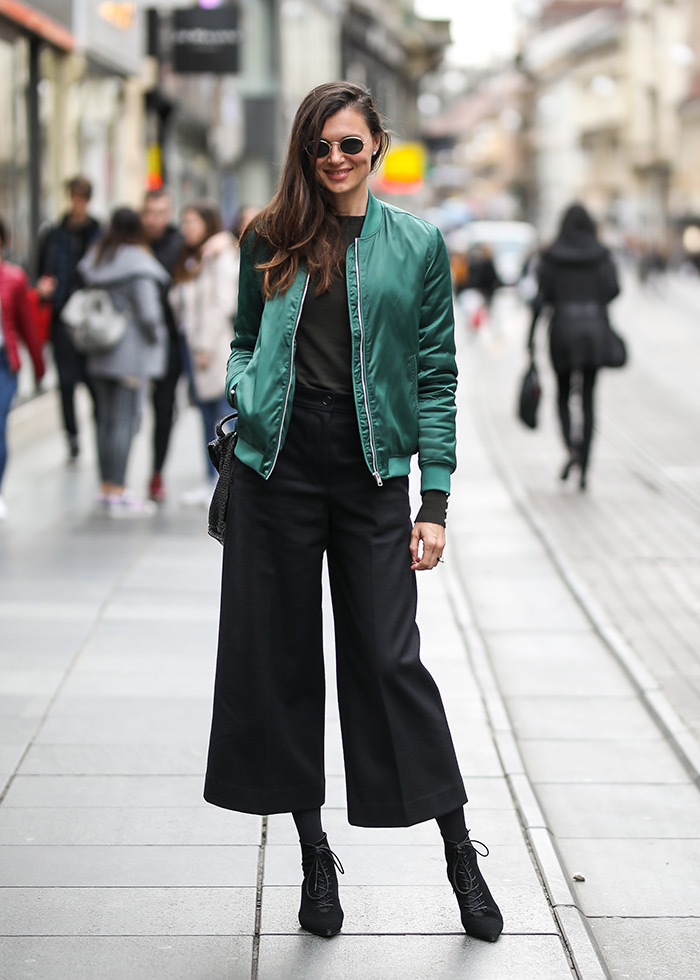 Martina Matušin bomber jakna crne culotte suknja-hlače za poslovni look