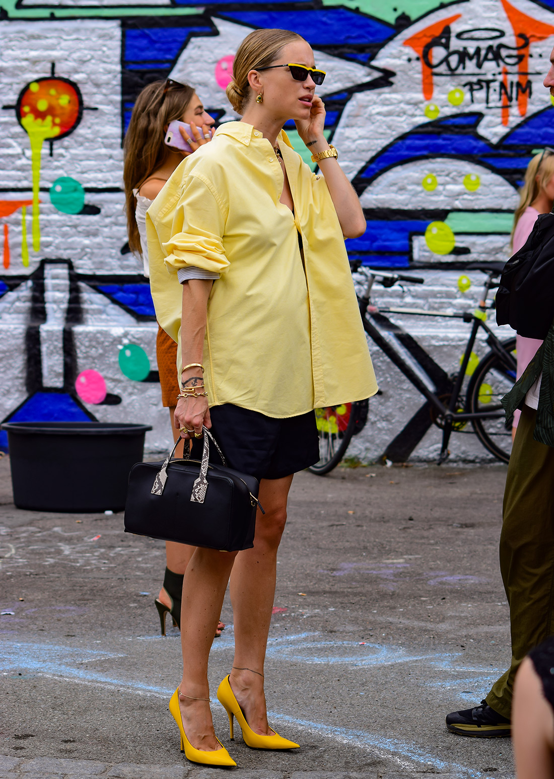 Pernille Teisbaek kako kombinirati mušku košulju ženska moda