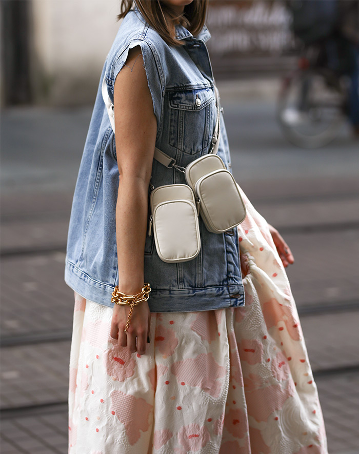 Kreacije Simone Rocha x H&M street style moda na ulicama Zagreba. Isprobali smo, pogledajte! Foto: Ana Josipović i Slavica Josipović, kiparica i dizajnerica Karla Ljubičić