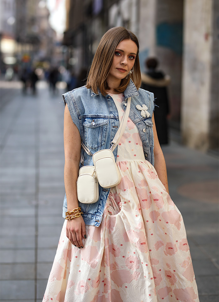 Kreacije Simone Rocha x H&M street style moda na ulicama Zagreba. Isprobali smo, pogledajte! Foto: Ana Josipović i Slavica Josipović, kiparica i dizajnerica Karla Ljubičić