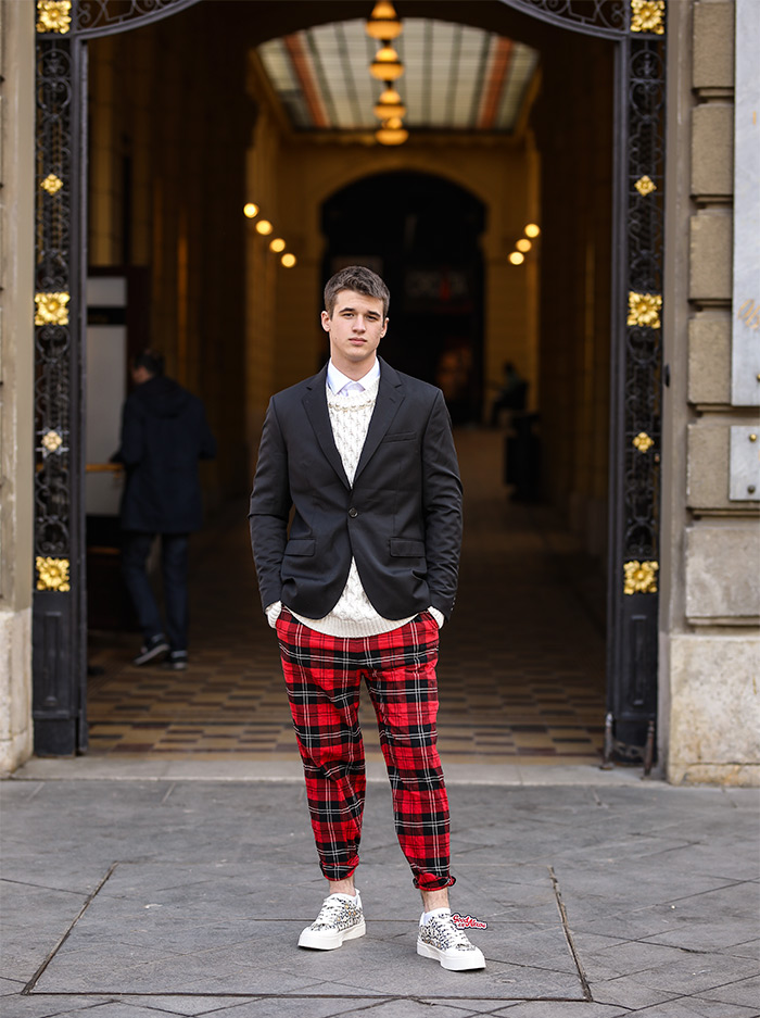 Kreacije Simone Rocha x H&M street style moda na ulicama Zagreba. Isprobali smo, pogledajte! Foto: Ana Josipović i Slavica Josipović, student Lovro Tovernić muška moda