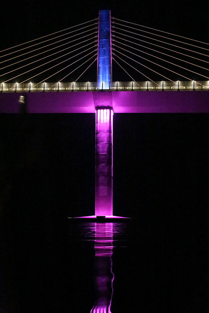 Svjetlosni spektakl Pelješkog mosta